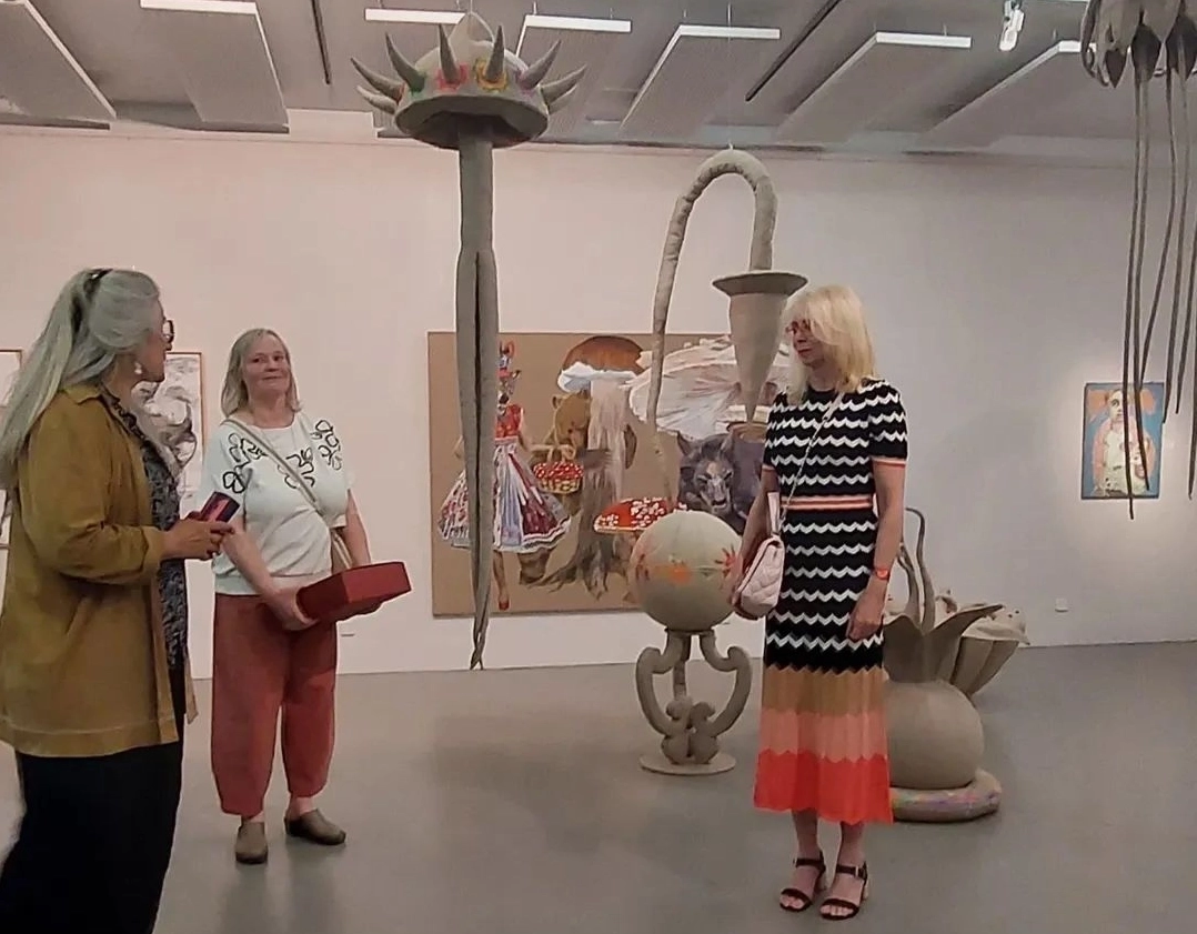 Drau&szlig;en ist feindlich